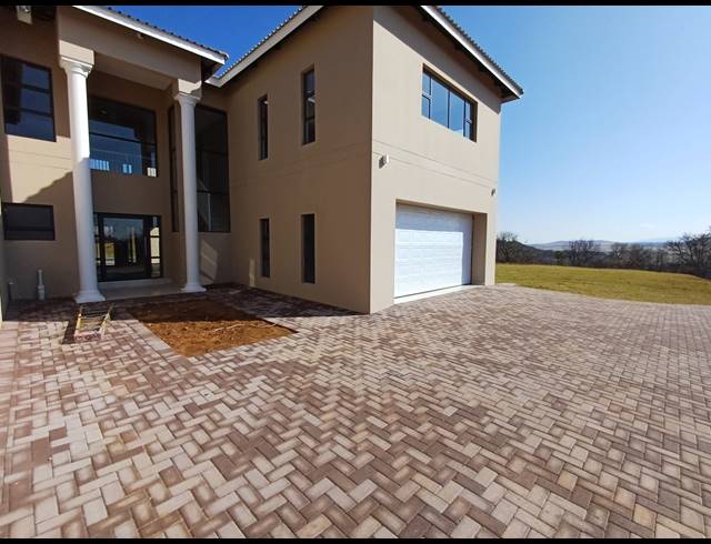 5 BEDROOM HOUSE TO LET IN BRAKFONTEIN AH